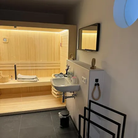 #9 Ommi Kese Drachen See-suite Sauna Hund Olpe bei Meschede